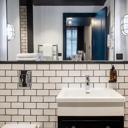 Amo By Amano Friedrichstrasse Szálloda 4*